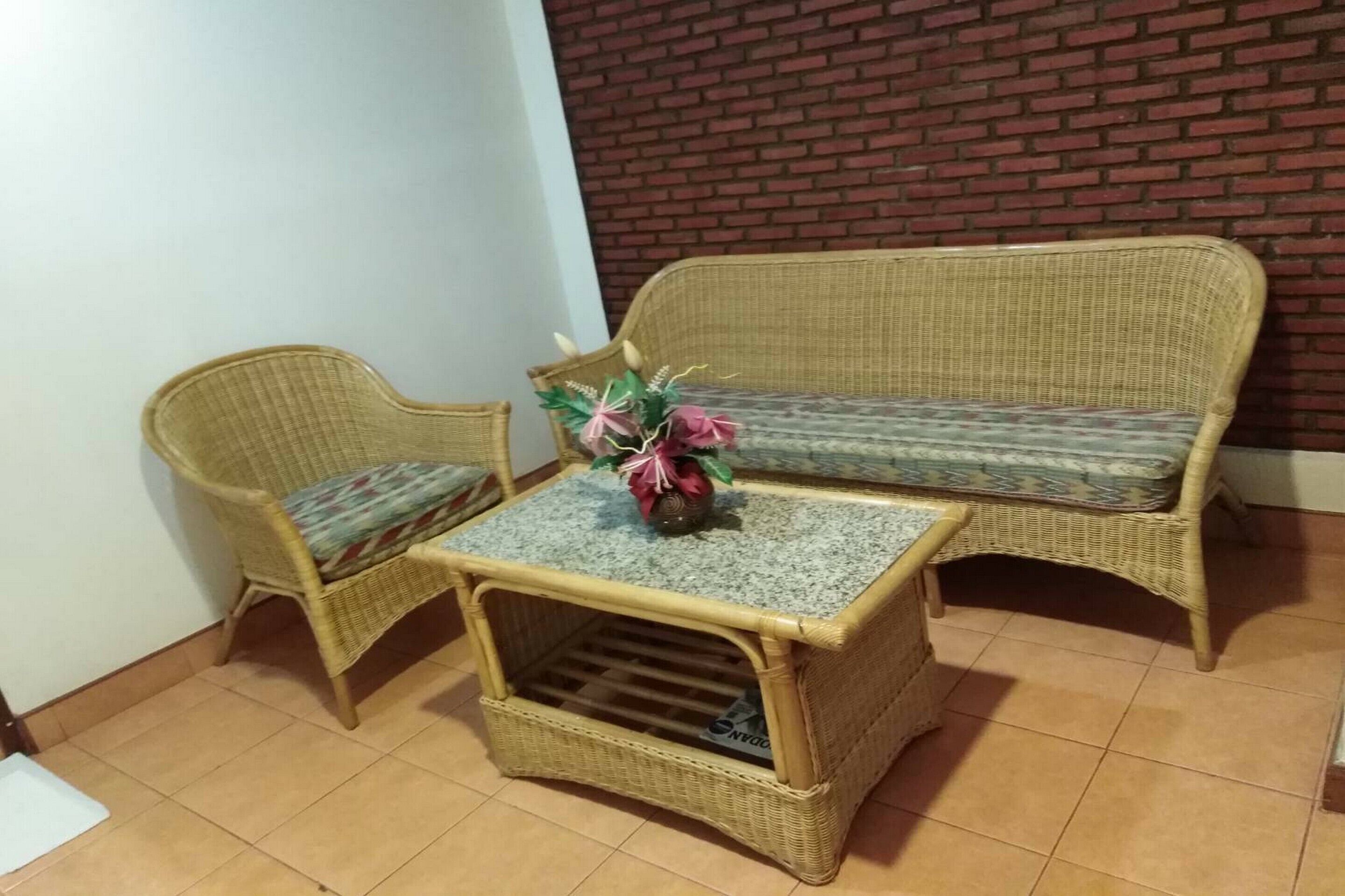 Ansu Hotel by OYO Rooms