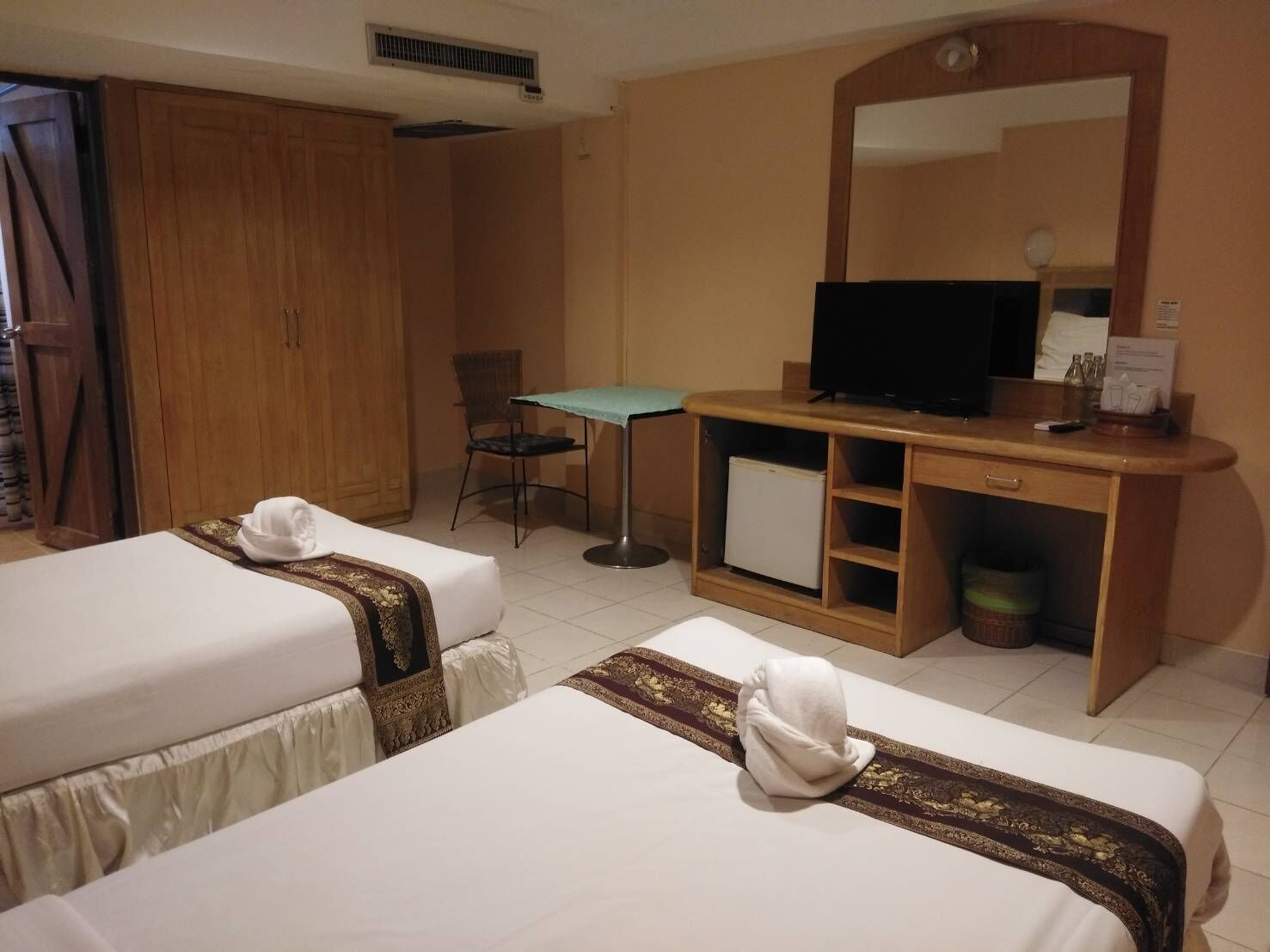 Ansu Hotel by OYO Rooms