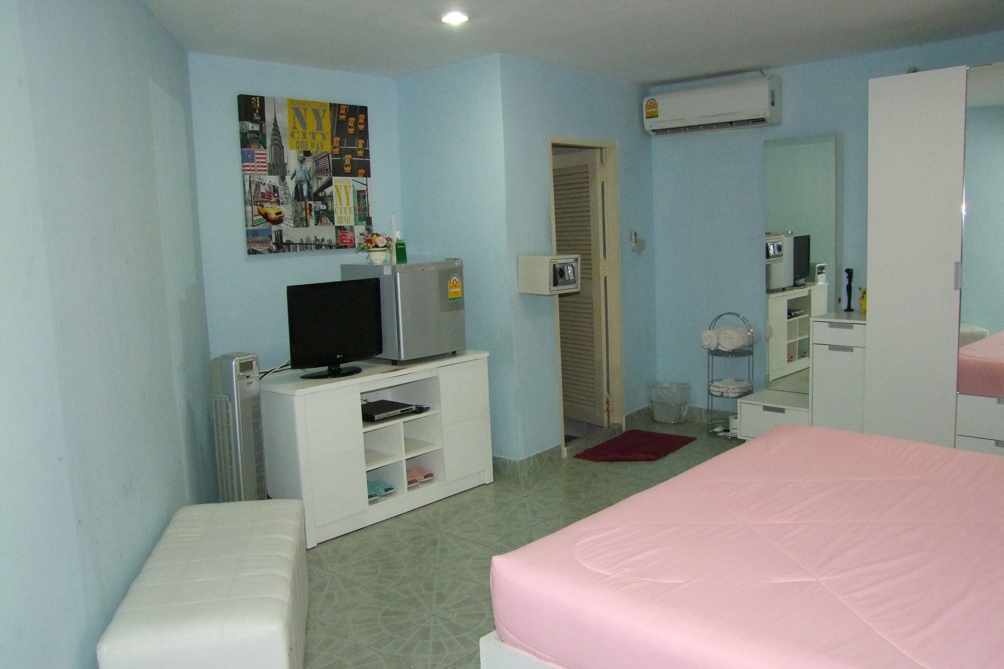 Aree's House