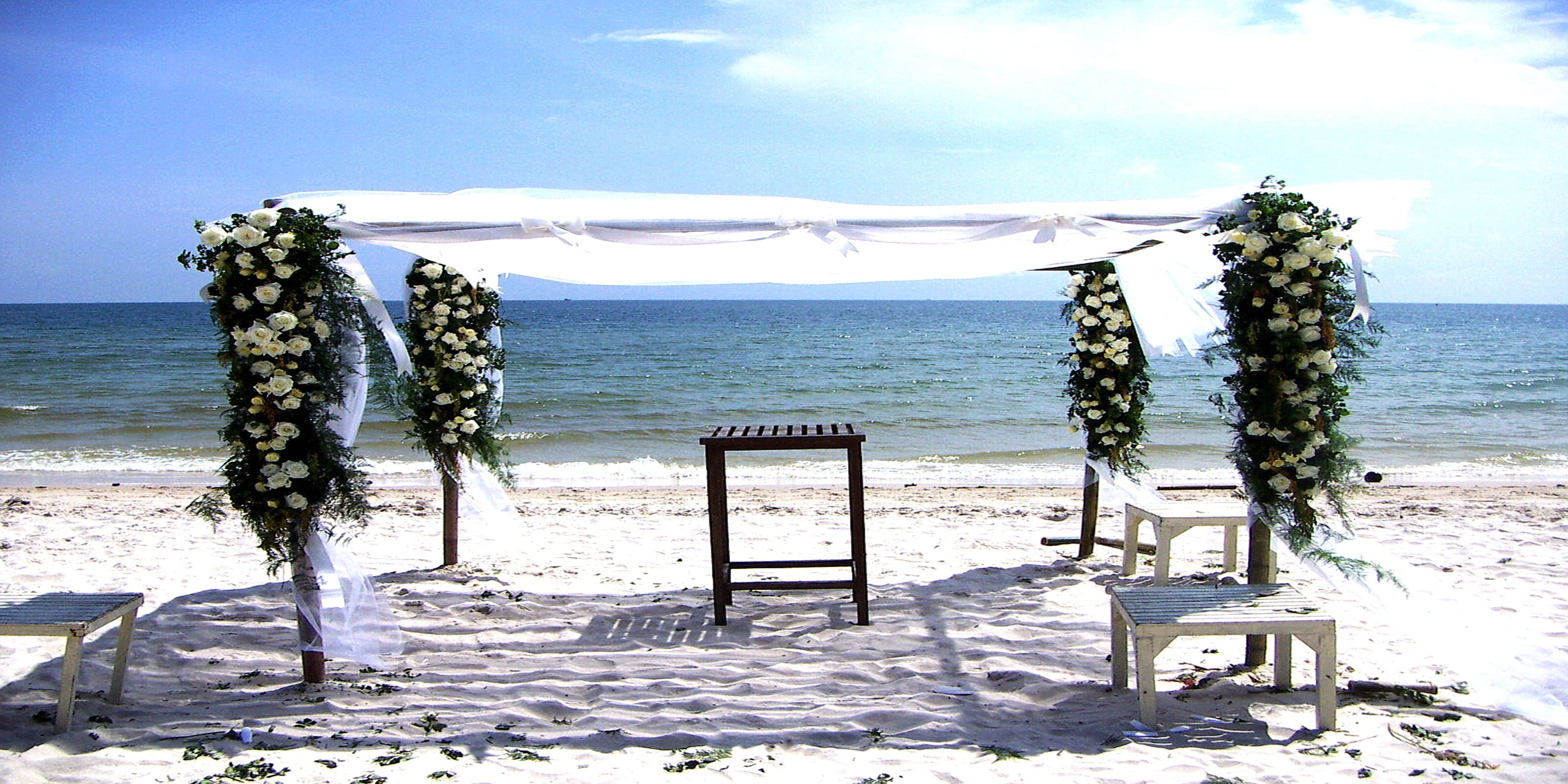 Baan Bayan Beachfront Hotel