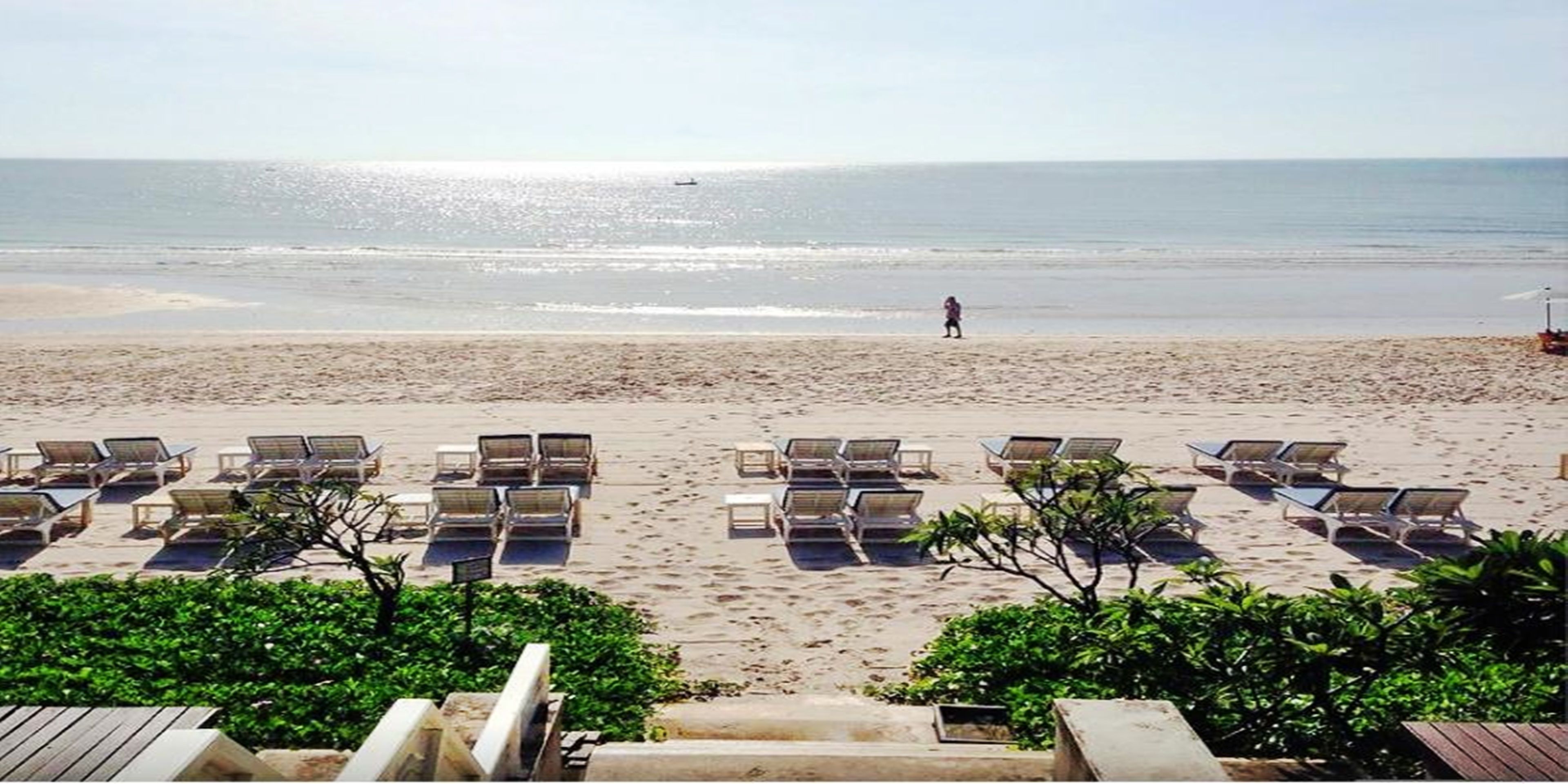 Baan Bayan Beachfront Hotel