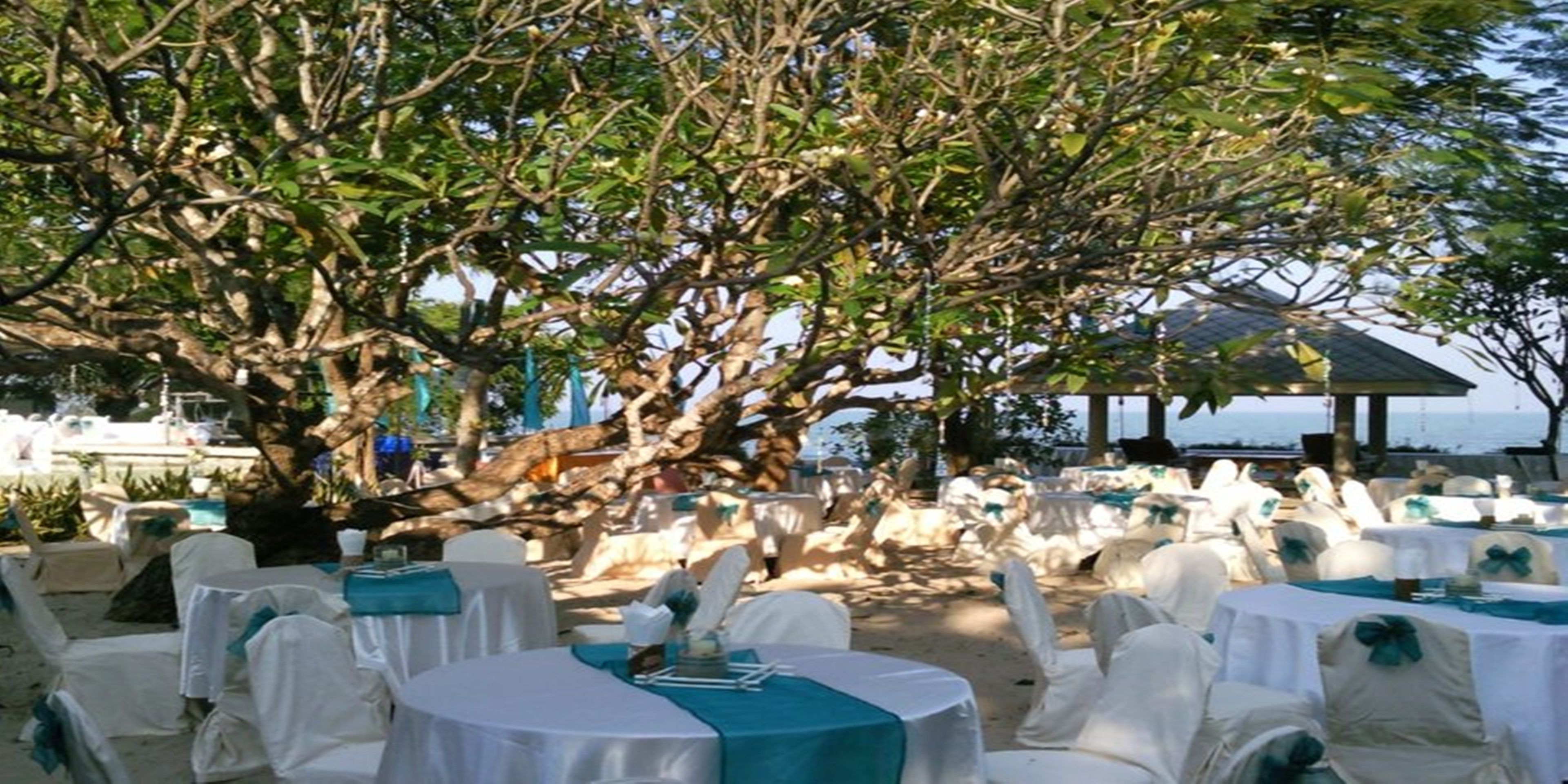 Baan Bayan Beachfront Hotel