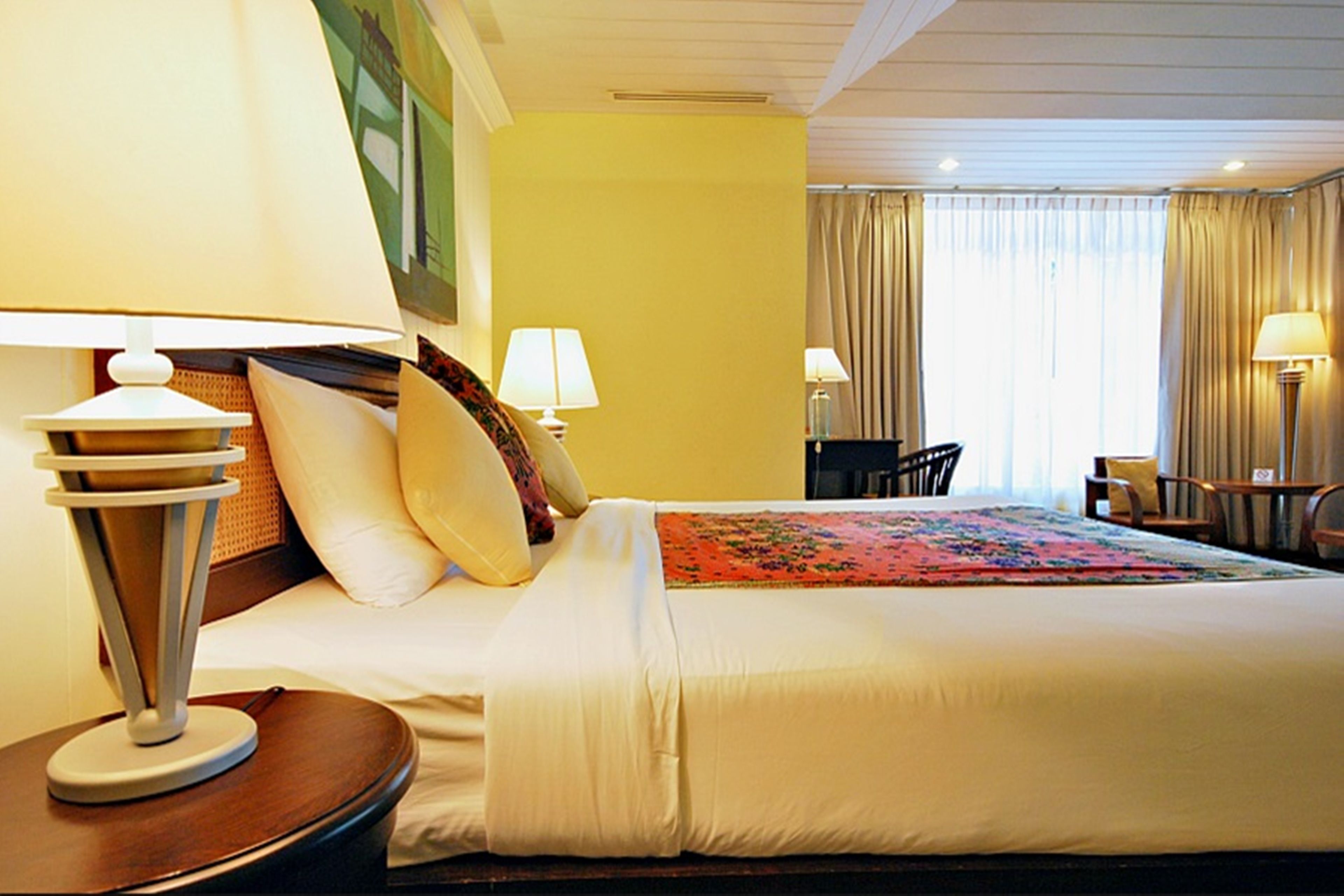 Baan Bayan Beachfront Hotel