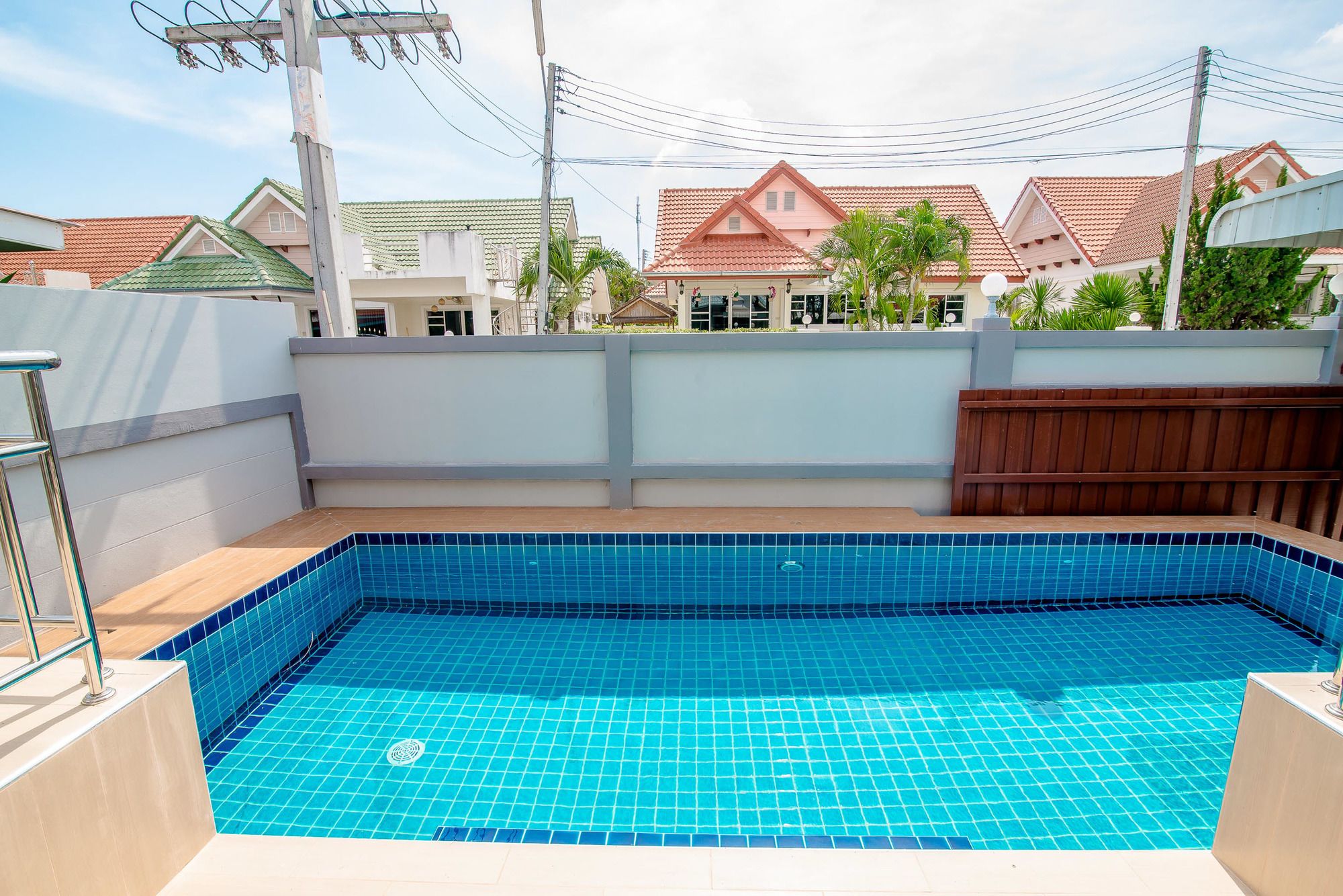 Baan Indoor Pool Villa