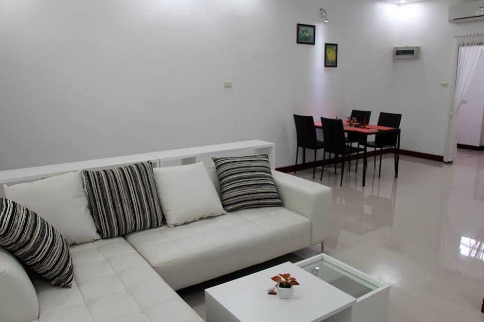 OYO 242 Baan Noppadol Hua Hin Resort