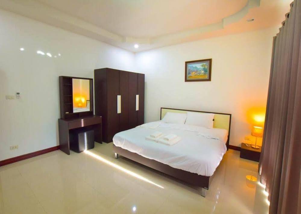 OYO 242 Baan Noppadol Hua Hin Resort