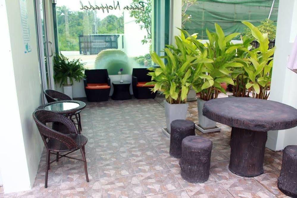 OYO 242 Baan Noppadol Hua Hin Resort