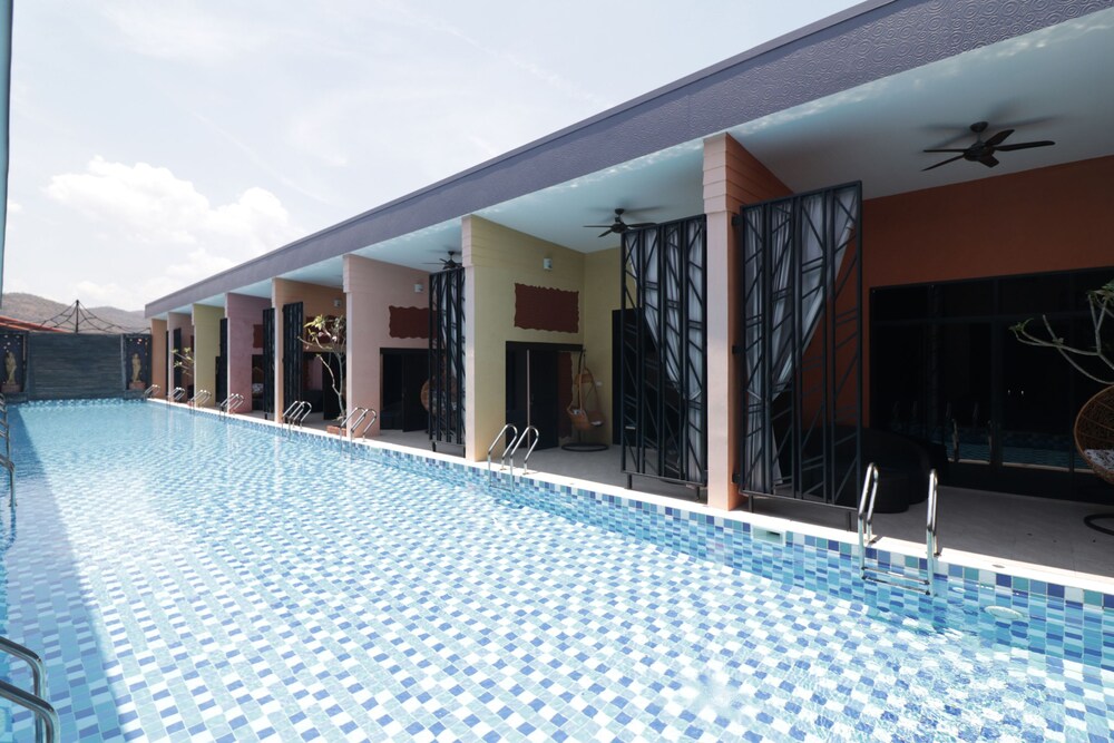 Baan Noppadol Hua Hin Loft Resort by OYO