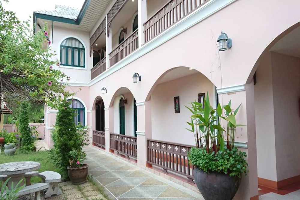 Baan Orasa 88