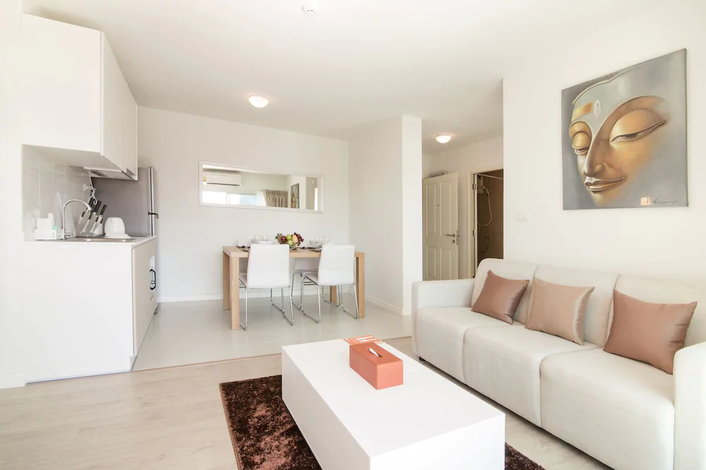 Baan Peang Ploen by First Choice Suites