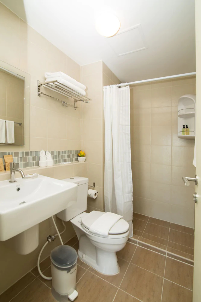 Baan Peang Ploen by First Choice Suites