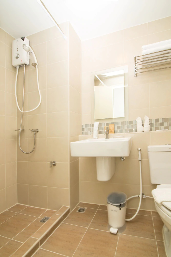 Baan Peang Ploen by First Choice Suites