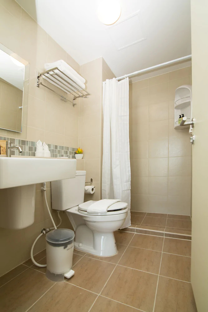 Baan Peang Ploen by First Choice Suites