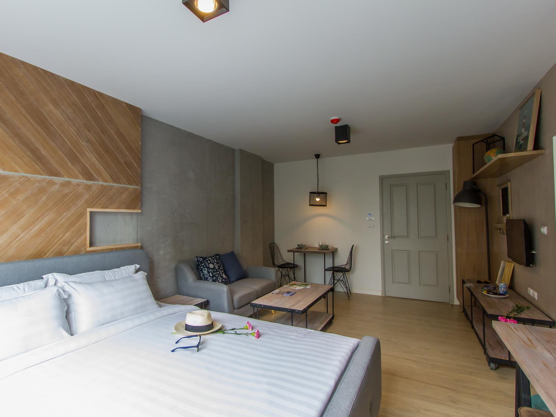 Baan Peang Ploen by Stone Head Hua Hin