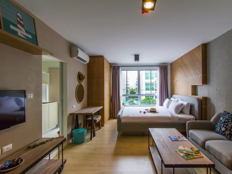 Baan Peang Ploen by Stone Head Hua Hin