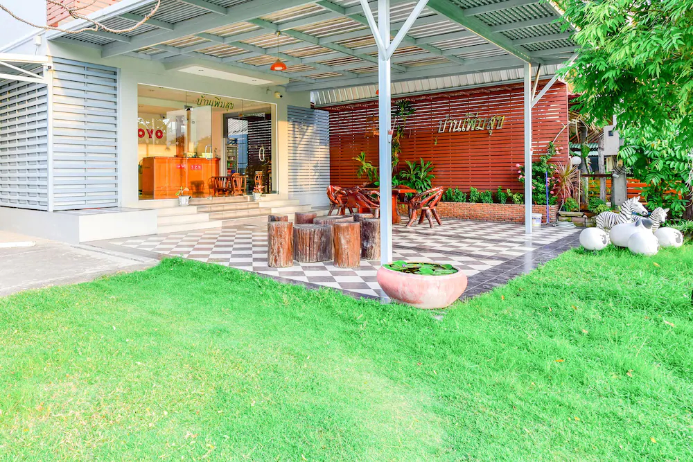 Baan Poemsuk by OYO Rooms