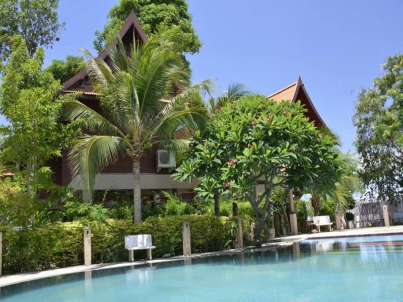 Baan Salathai Huahin