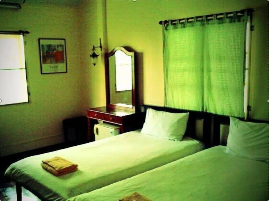 Baan Somboon Guesthouse