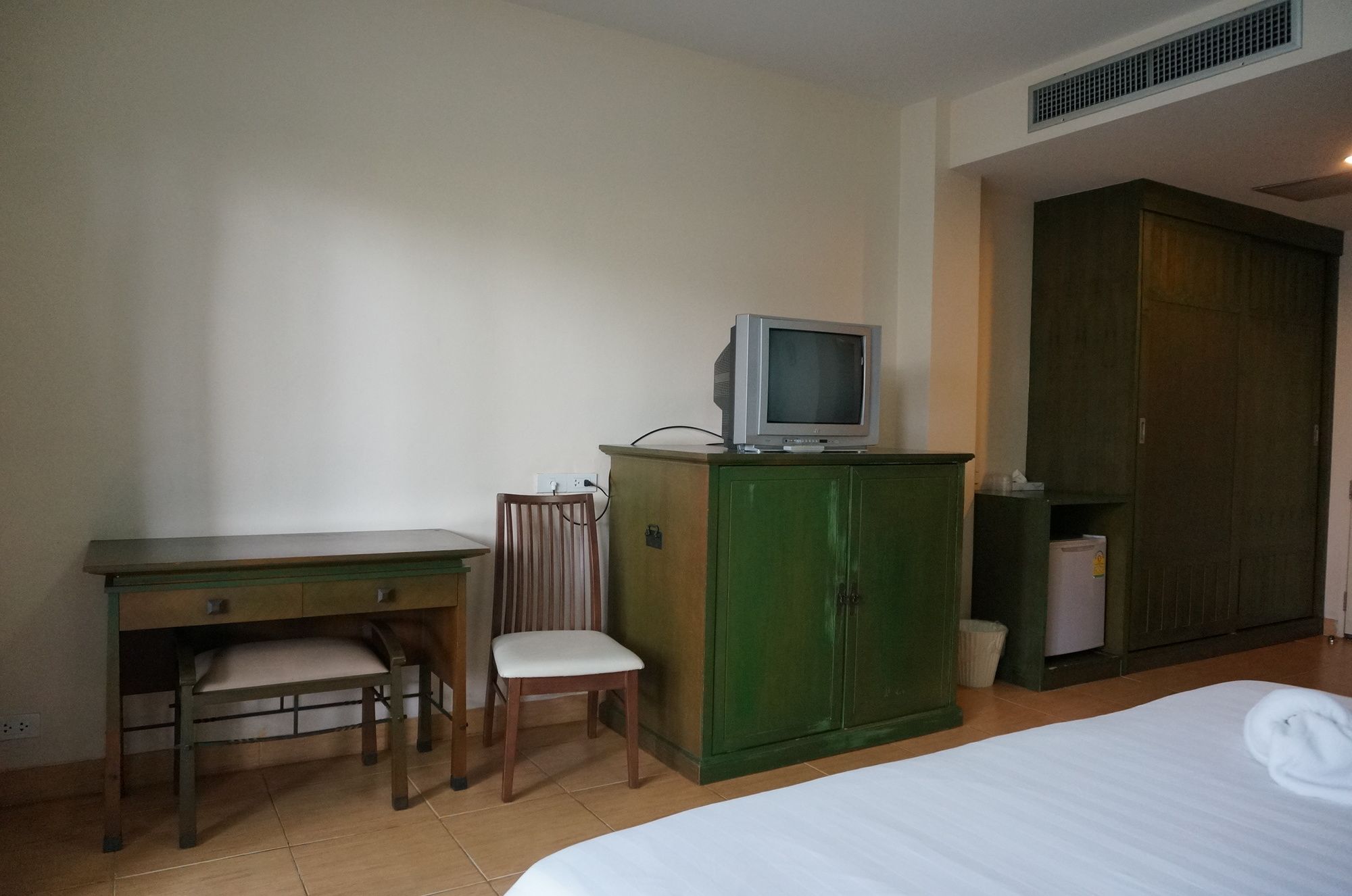 Baan Suksiri Hotel