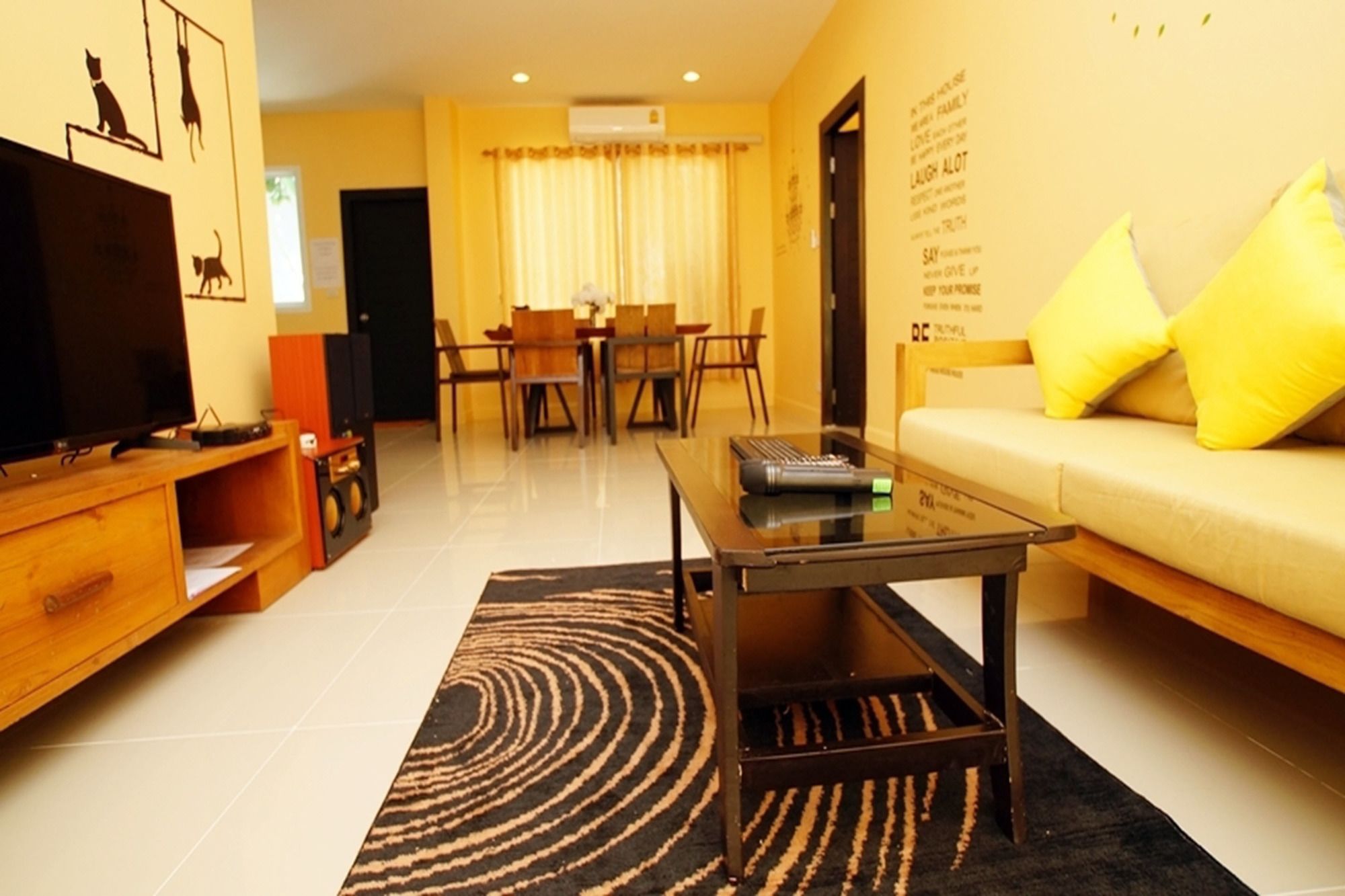 Baan Tachcha Pool Villa
