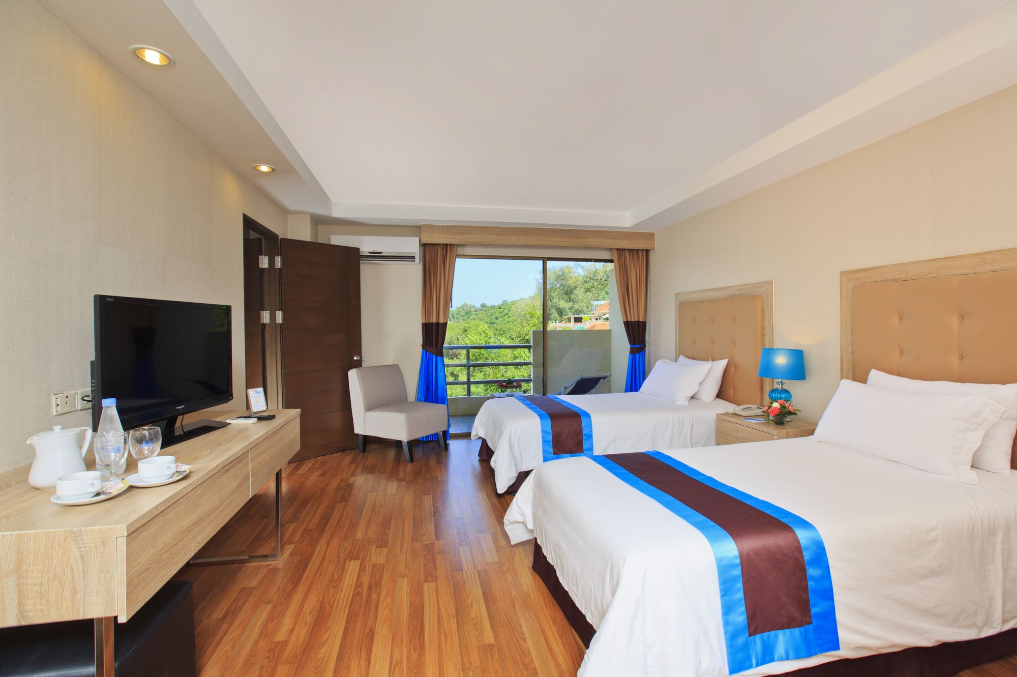 Blue Wave Hotel Hua Hin