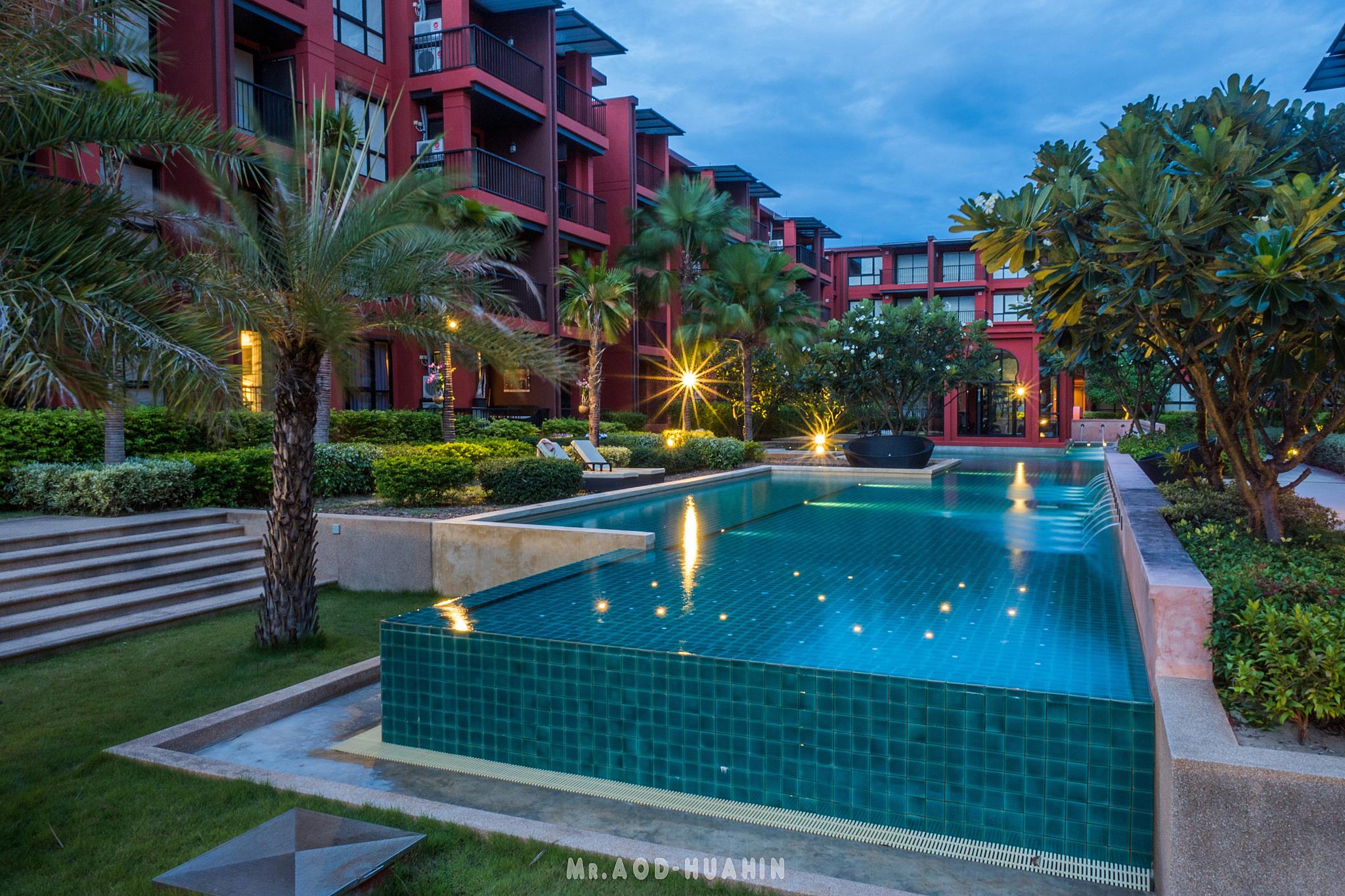 Bluroc Huahin Condo By Pat
