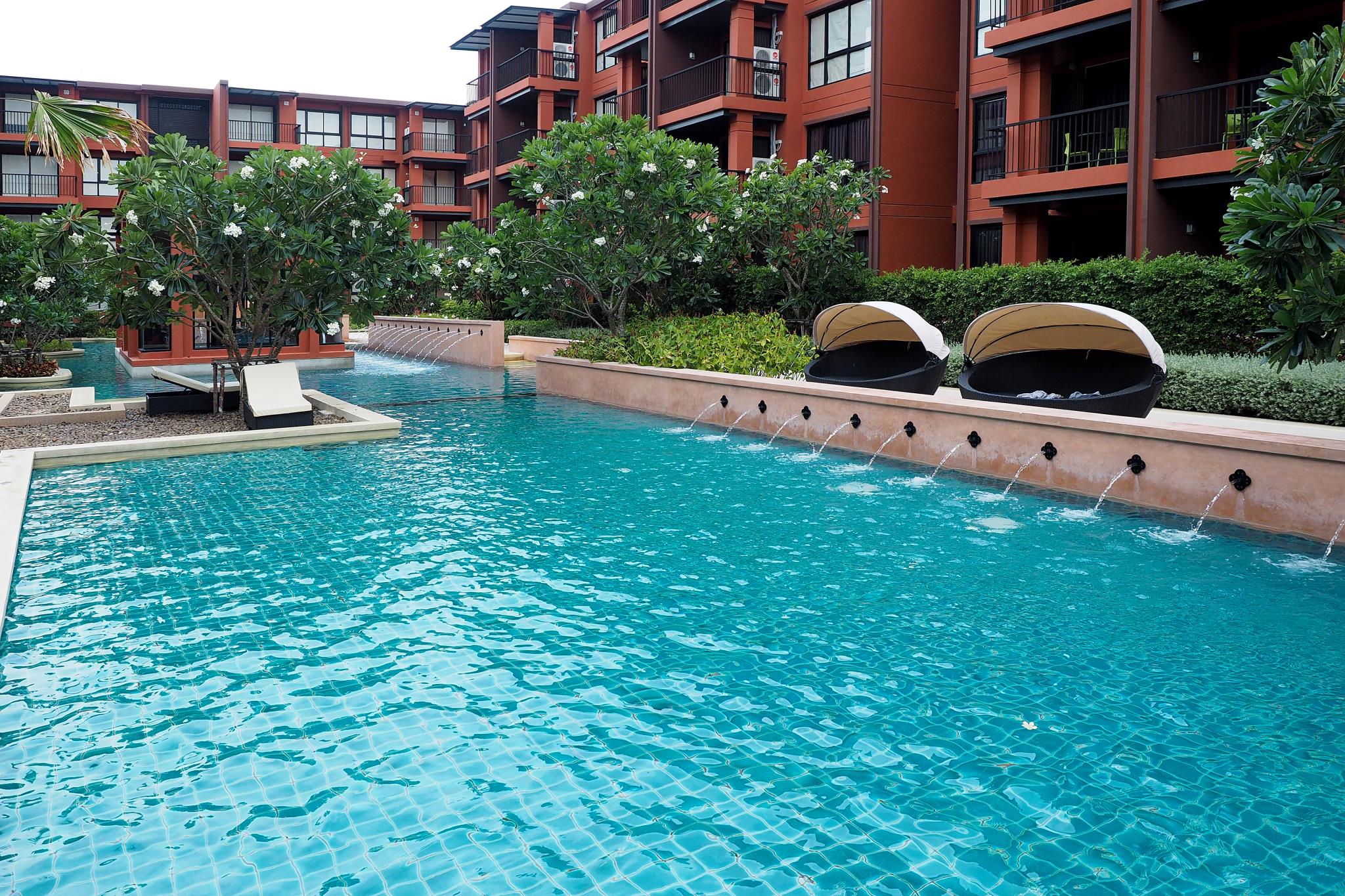 Bluroc Huahin Condo By Pat