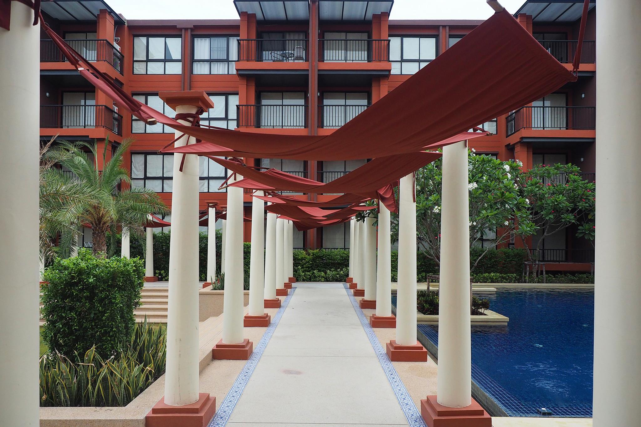 Bluroc Huahin Condo By Pat