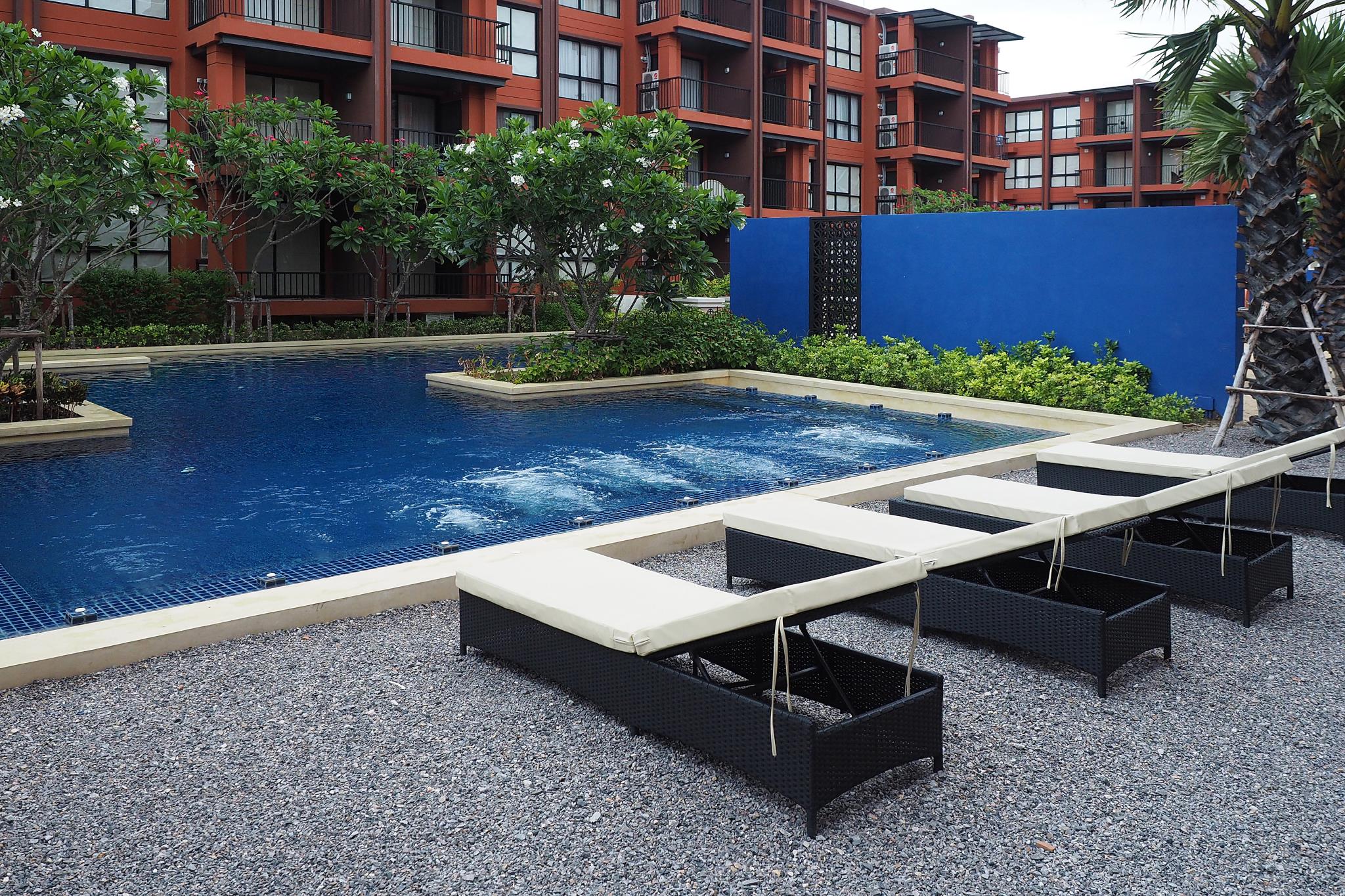 Bluroc Huahin Condo By Pat