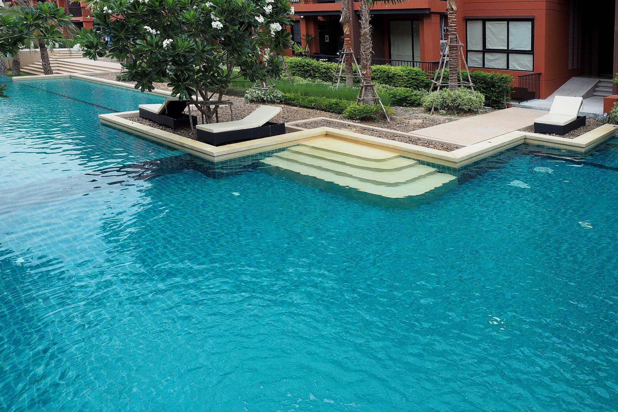 Bluroc Huahin Condo By Pat