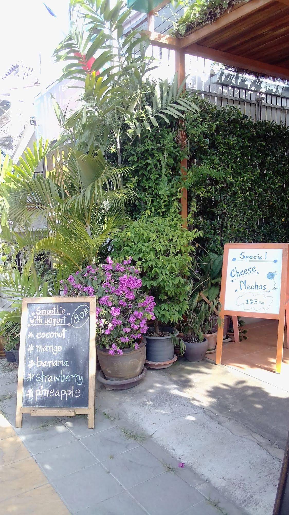 Corner Cafe Bed and Breakfast