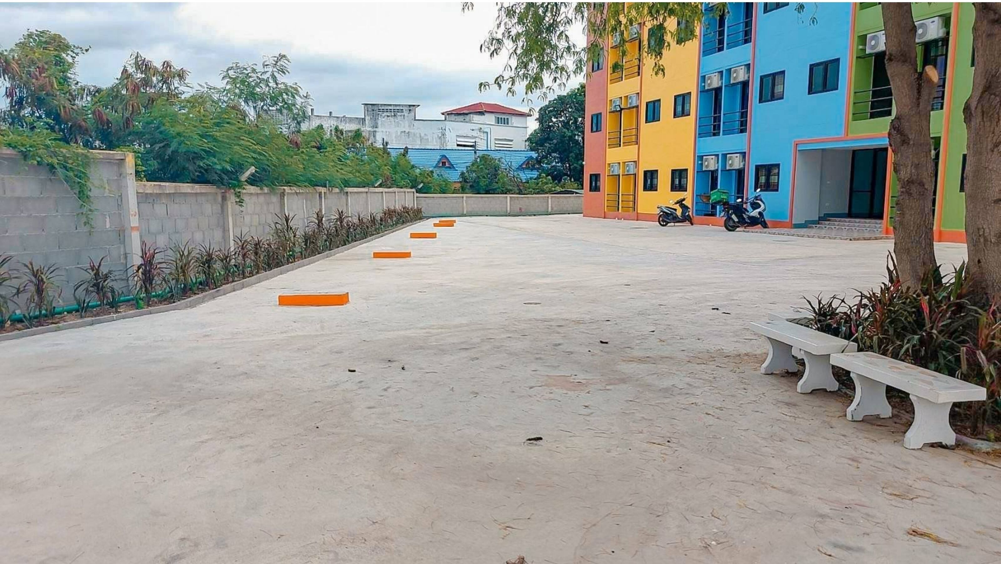 Dinosaur Apartment by OYO