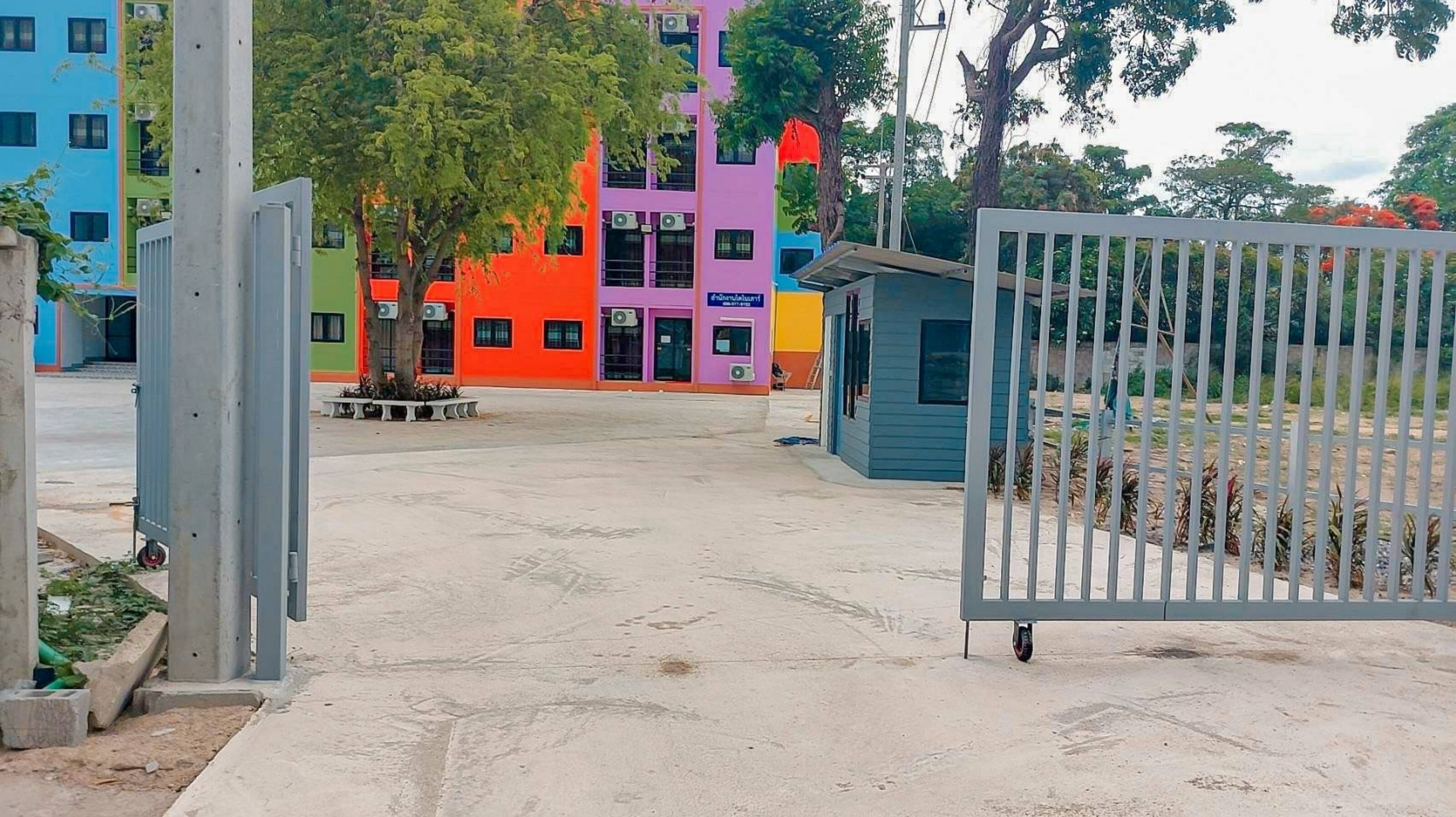 Dinosaur Apartment by OYO