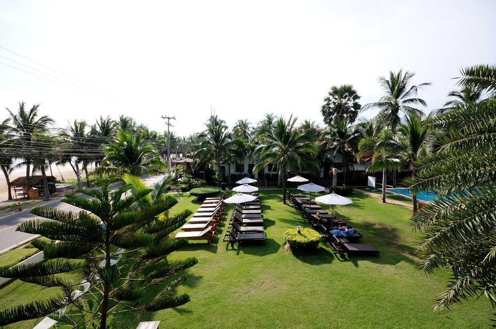 Dolphin Bay Resort