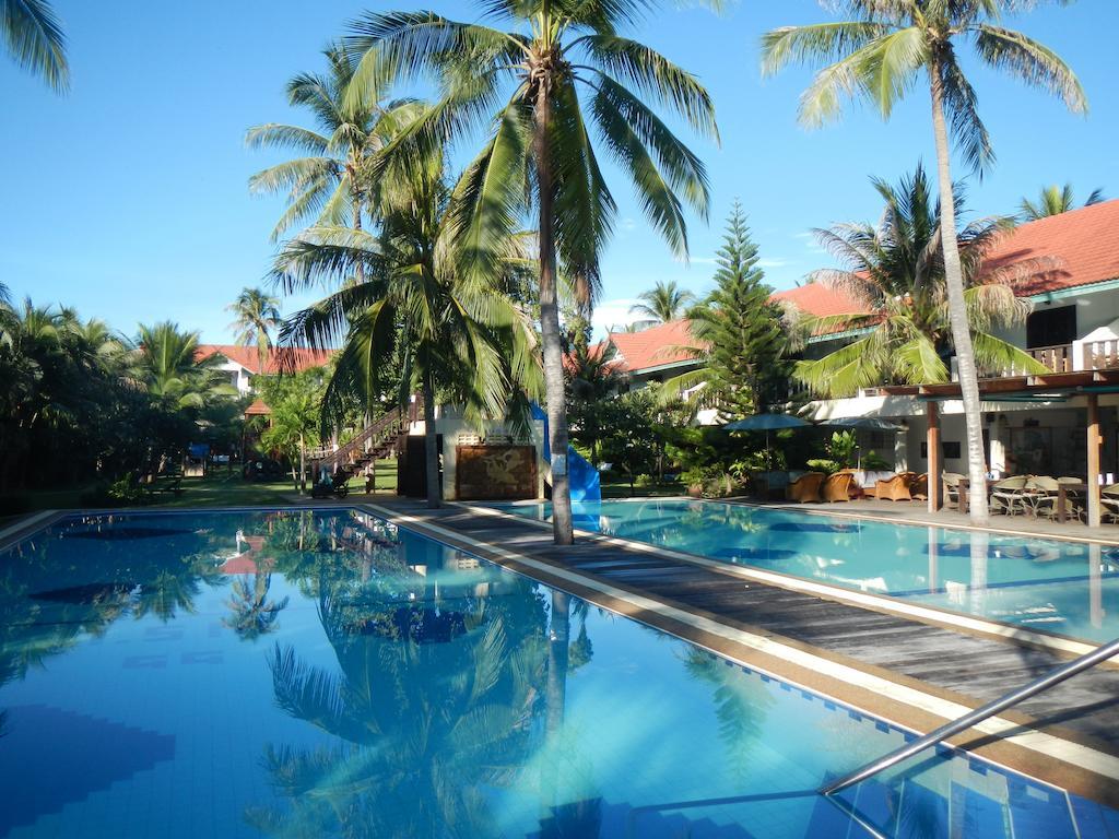Dolphin Bay Resort