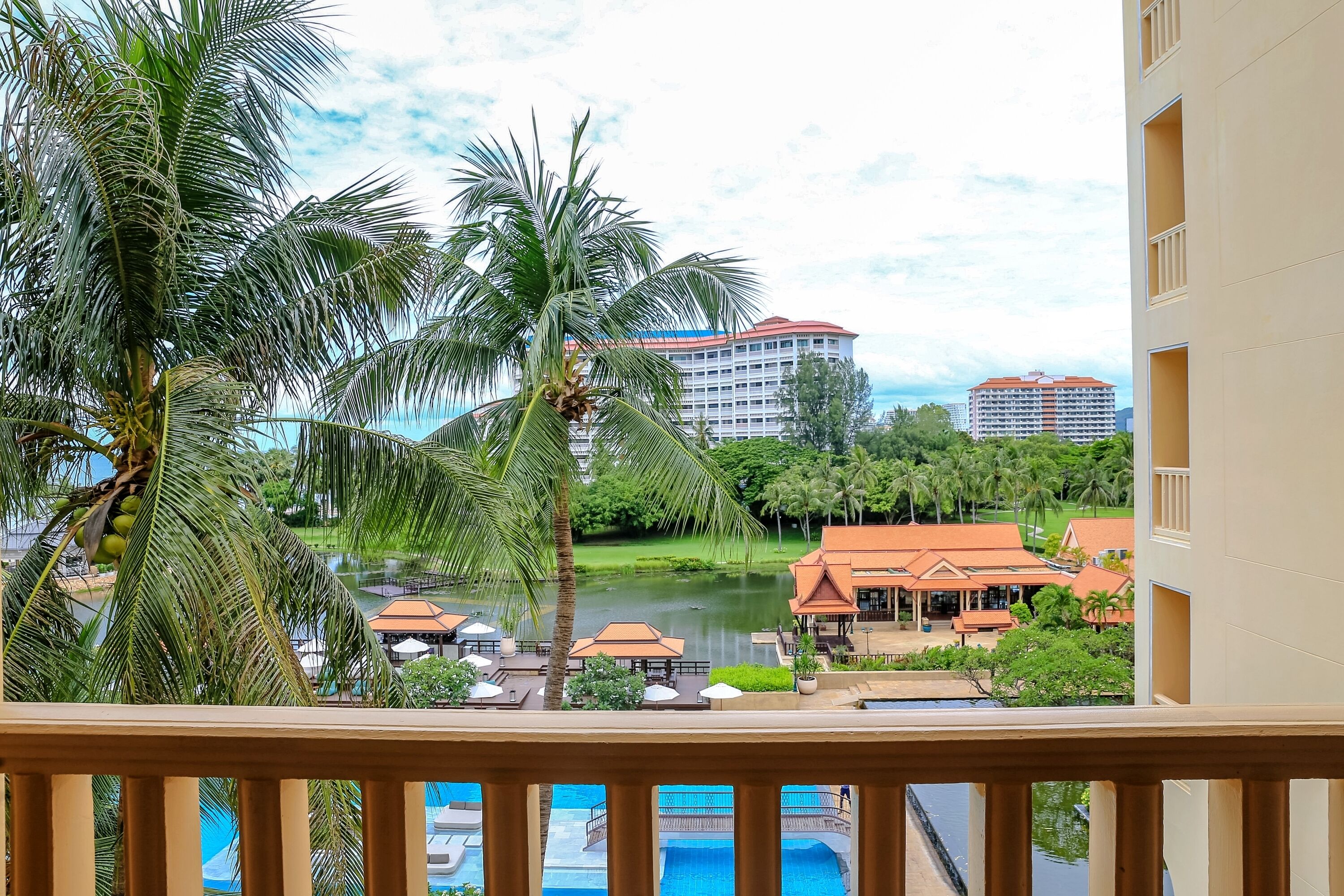 Dusit Thani Hua Hin
