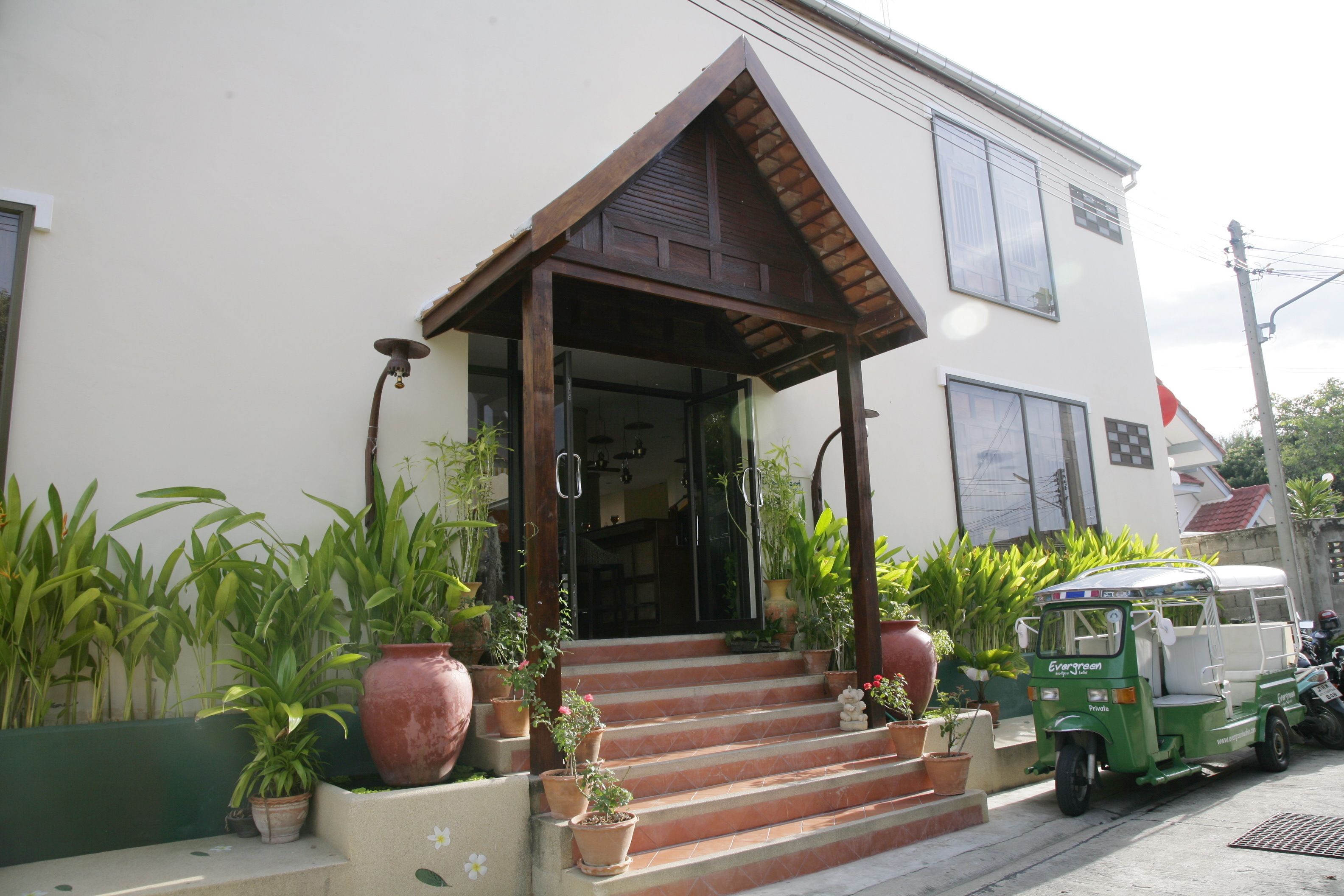 Evergreen Boutique Hotel By RedDoorz Plus