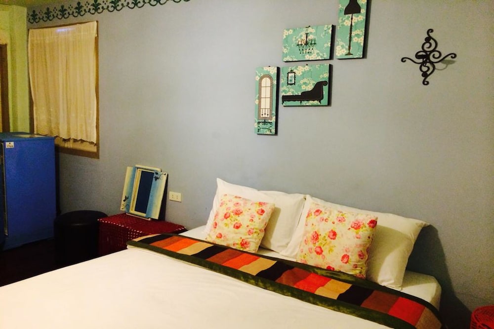 Feel@Home Boutique Hotel