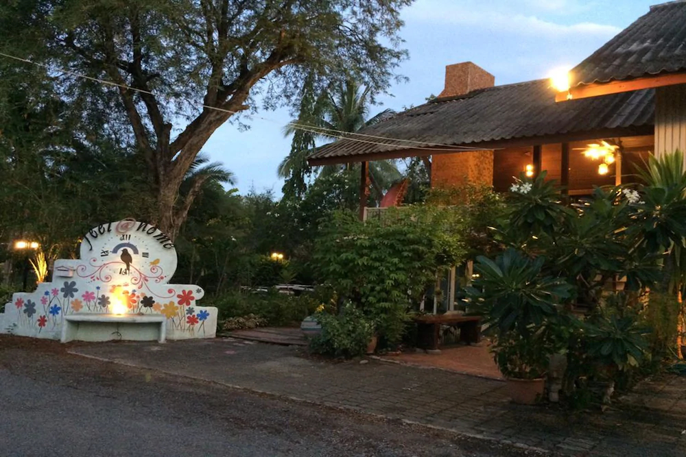 Feel@Home Boutique Hotel
