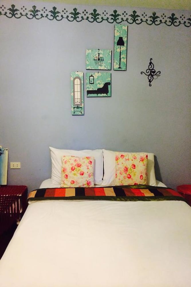 Feel@Home Boutique Hotel