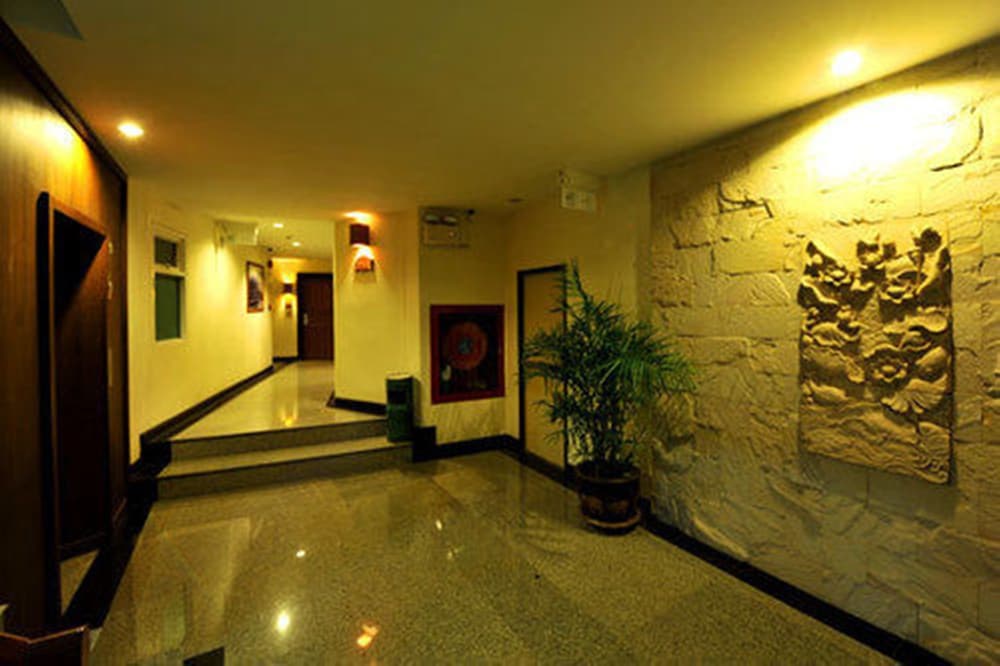 Fresh Inn Hotel