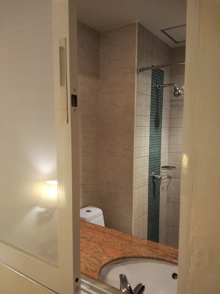 Fresh Inn Hotel