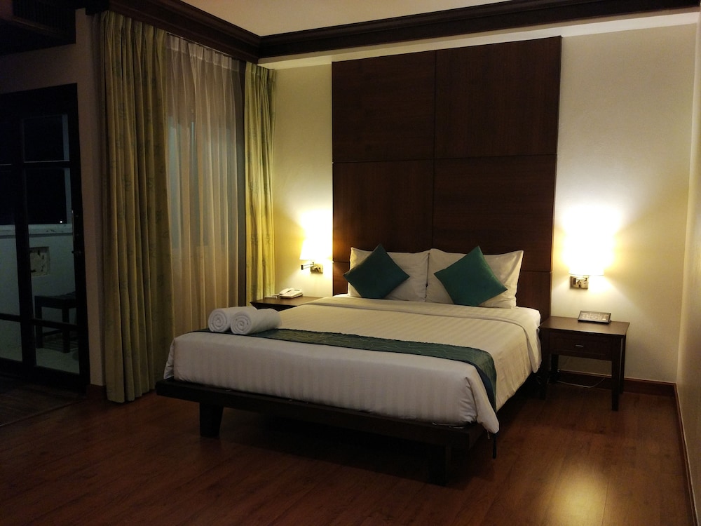 Fresh Inn Hotel