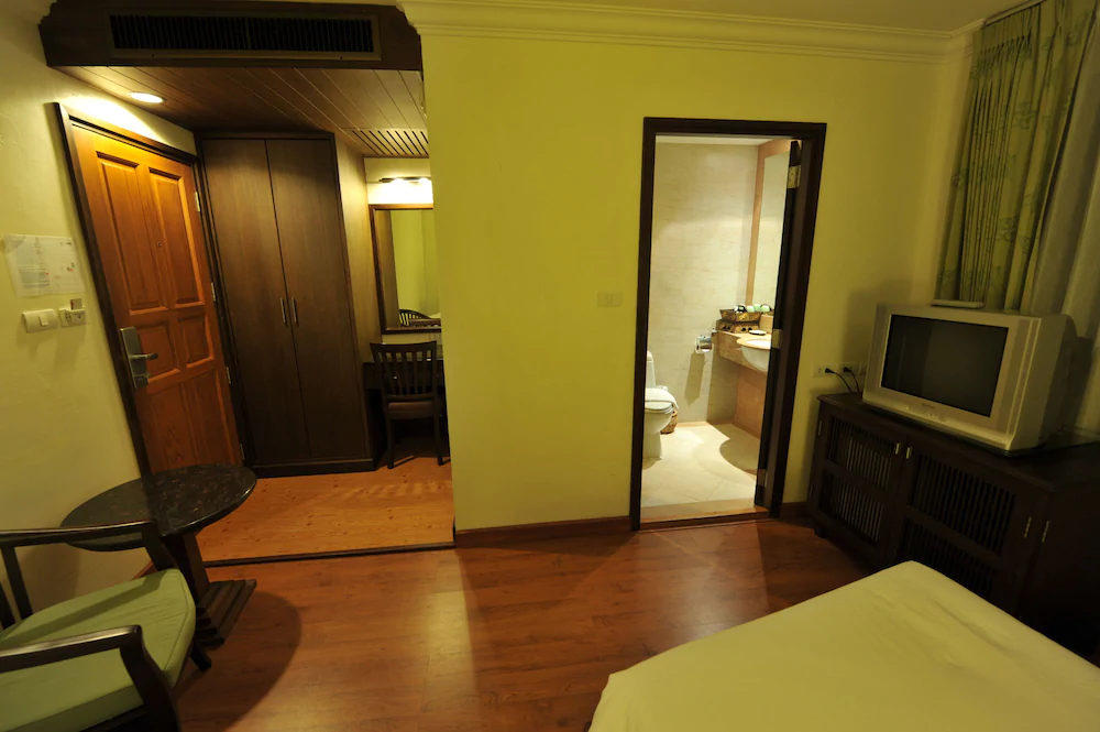 Fresh Inn Hotel