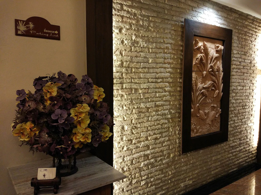 Fresh Inn Hotel