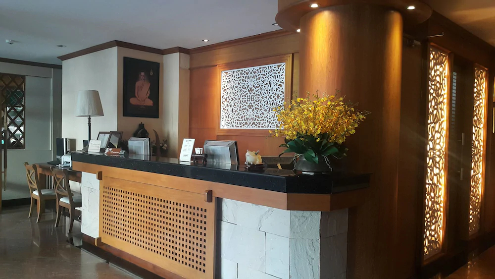 Fresh Inn Hotel