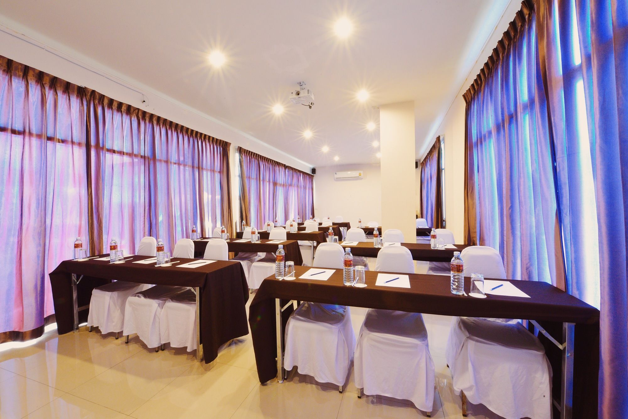 Glory Place Hua Hin Hotel