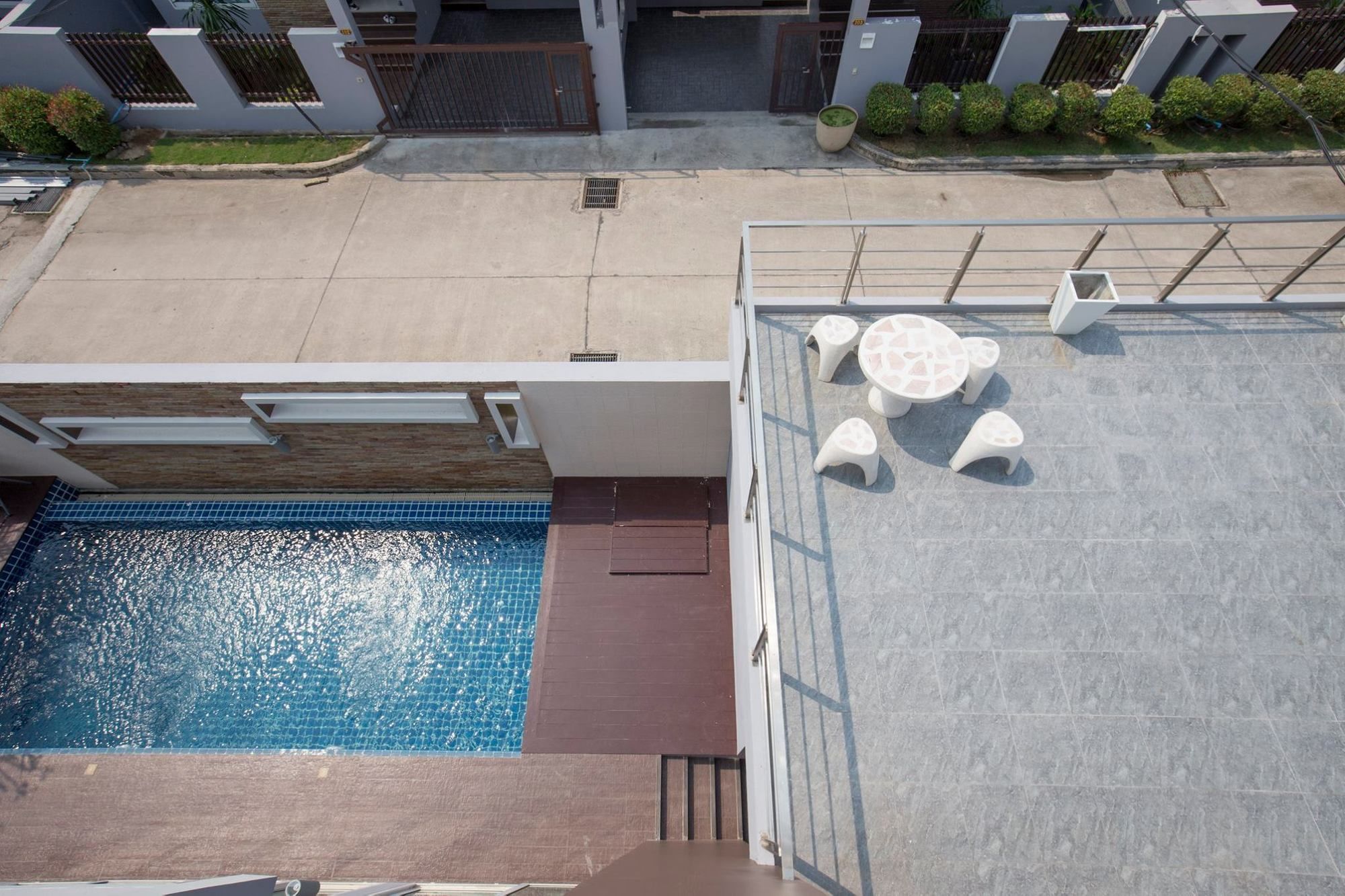 Golden Sea Pool Villa Hua Hin