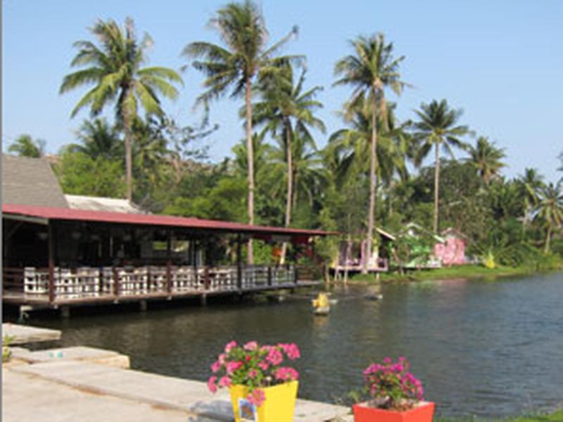 Greenfield Valley Fishing & Cottage Resort