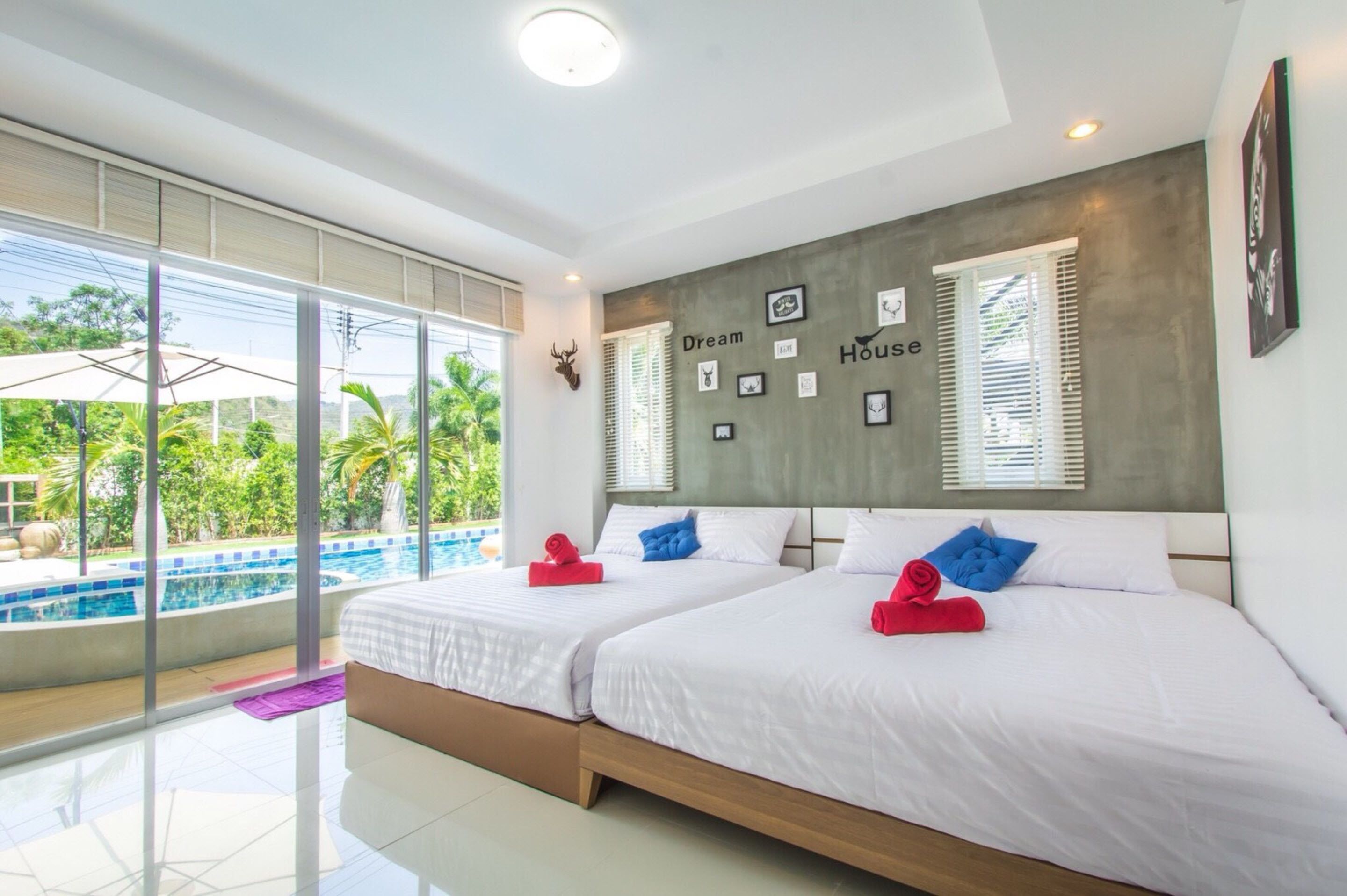 Happy-Home Pool Villa